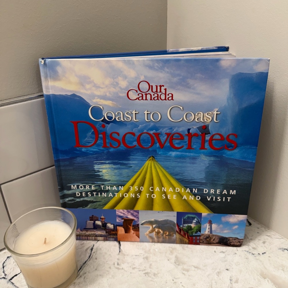 CANADA HARDCOVER BOOK-Our CanadaCoast to Coast glossy pages, travel & education